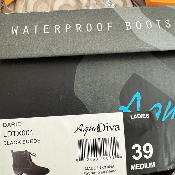 Aqua Diva Darie Waterproof Bootie size 8.5 Lace up They run small. NIB - Picture 8 of 11
